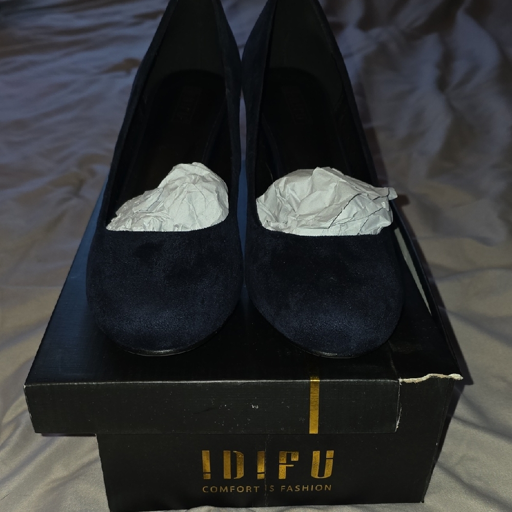 +IDIFU Women's Elegant Navy Heels